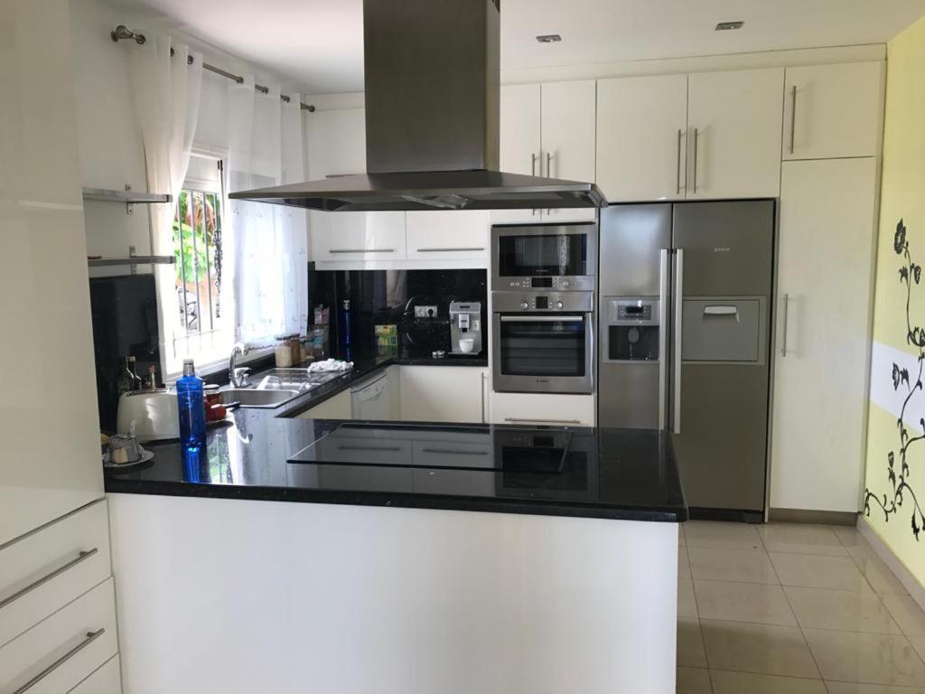 Villa Sol Каляо Салвахе Екстериор снимка