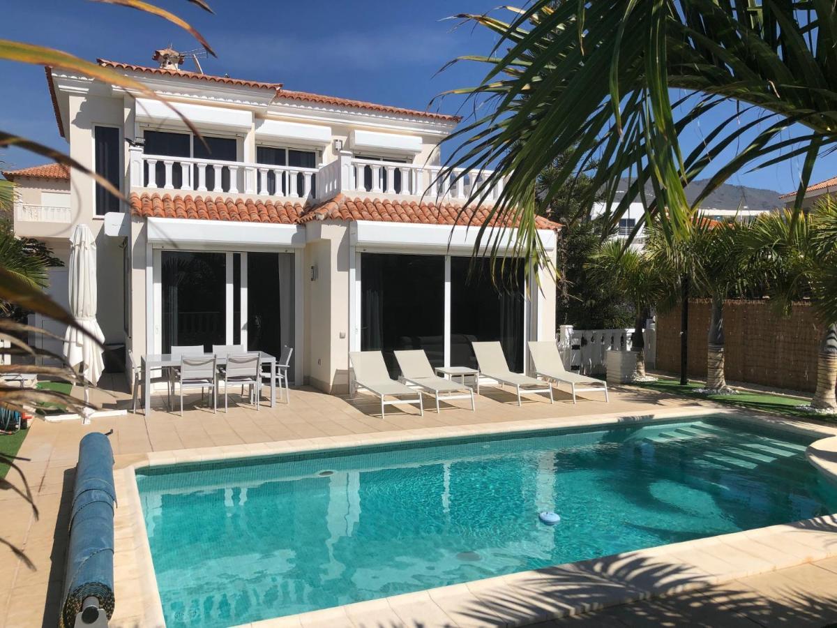 Villa Sol Каляо Салвахе Екстериор снимка